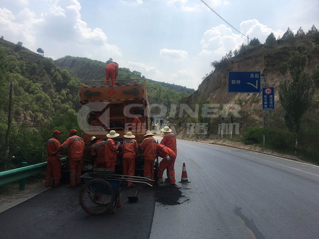 2017年陜西國道微表處施工作業